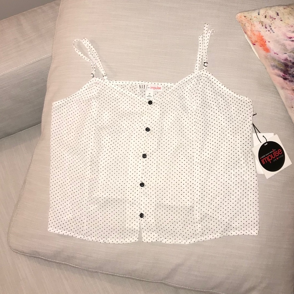 💕Cute & Stylish Polka Dot Button Tank Top